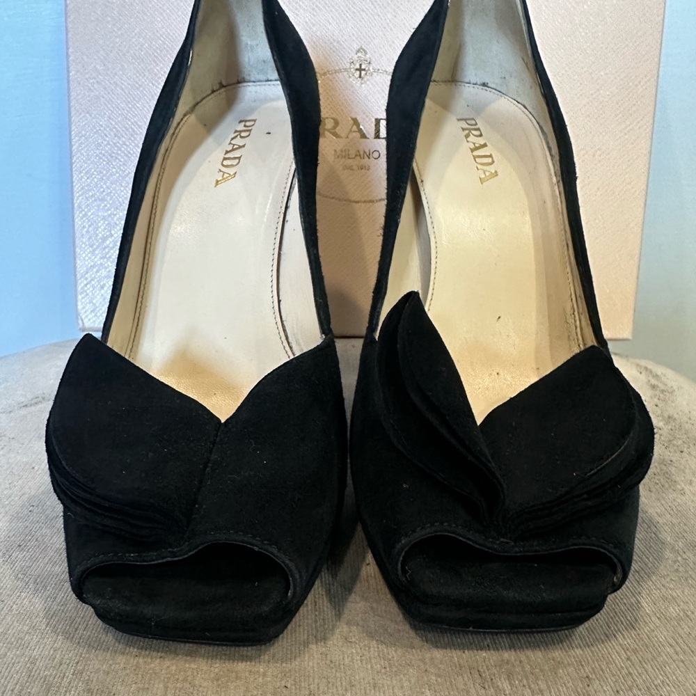 Prada pumps - Picture 4 of 11